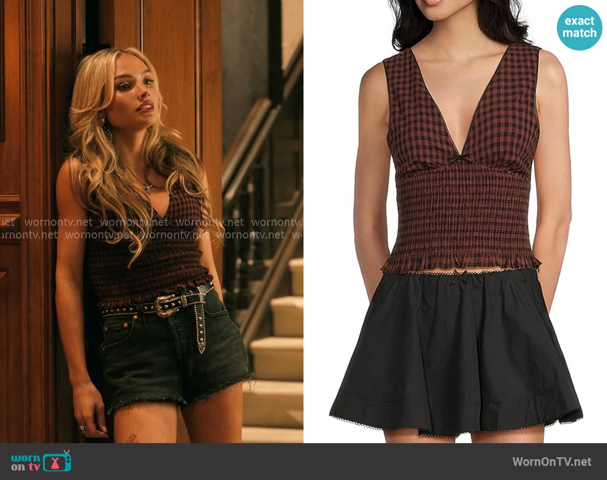 Nia Bleu Checker Sleeveless V-Neck Smocked Top worn by Oreana (Natalie Alyn Lind) on Dutton Ranch