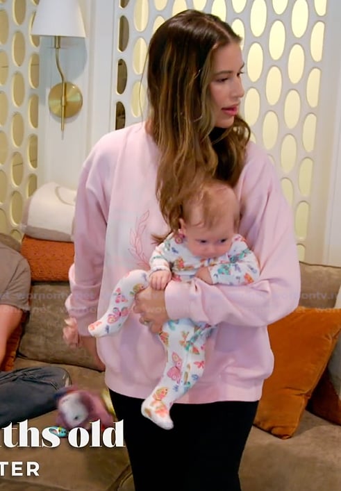 Nia’s pink sweatshirt on The Valley