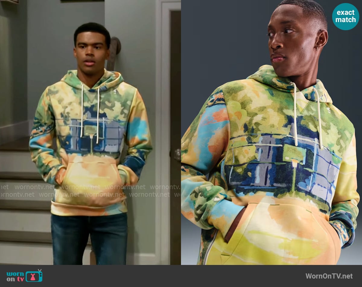 Nike Therma-FIT Pullover Basketball Hoodie worn by Tyrell Richardson (Jaden Lucas Miller) on Beyond the Gates