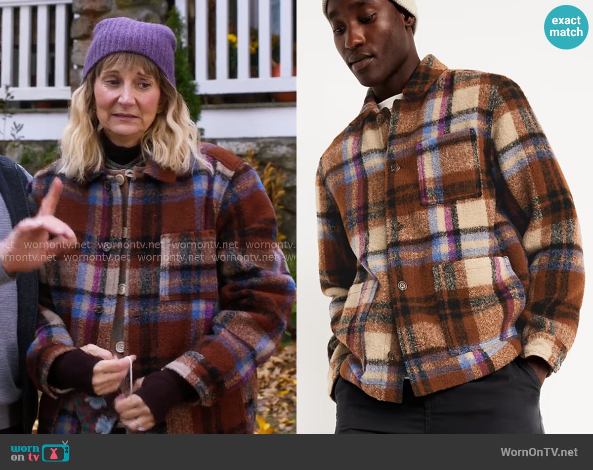 Old Navy Wool-Blend Plaid Chore Jacket in Copper Plaid worn by Anne (Kerri Kenney) on The Four Seasons