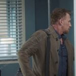Owen’s grey messanger bag on Greys Anatomy