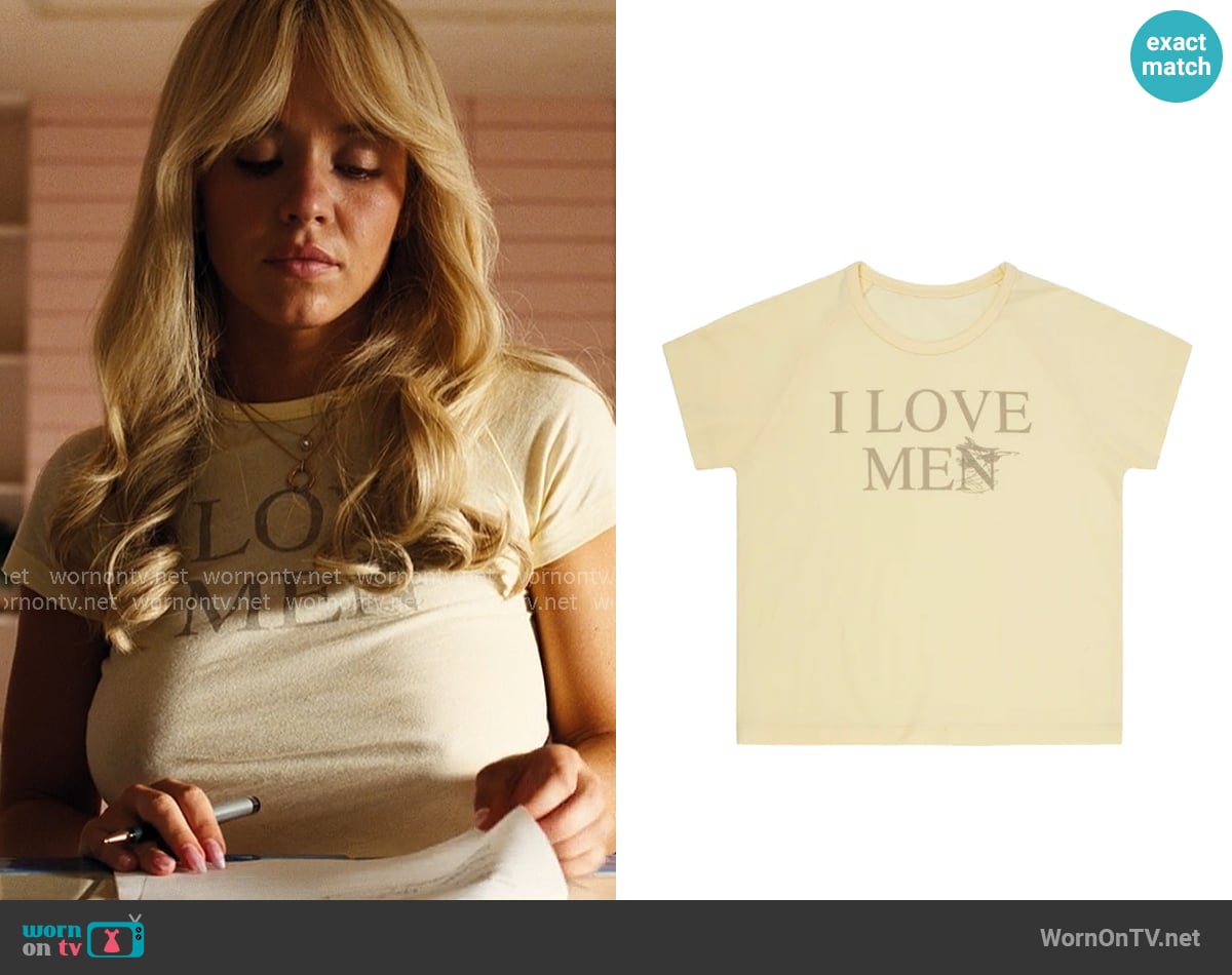 Praying I love Men Tee worn by Cassie Howard (Sydney Sweeney) on Euphoria
