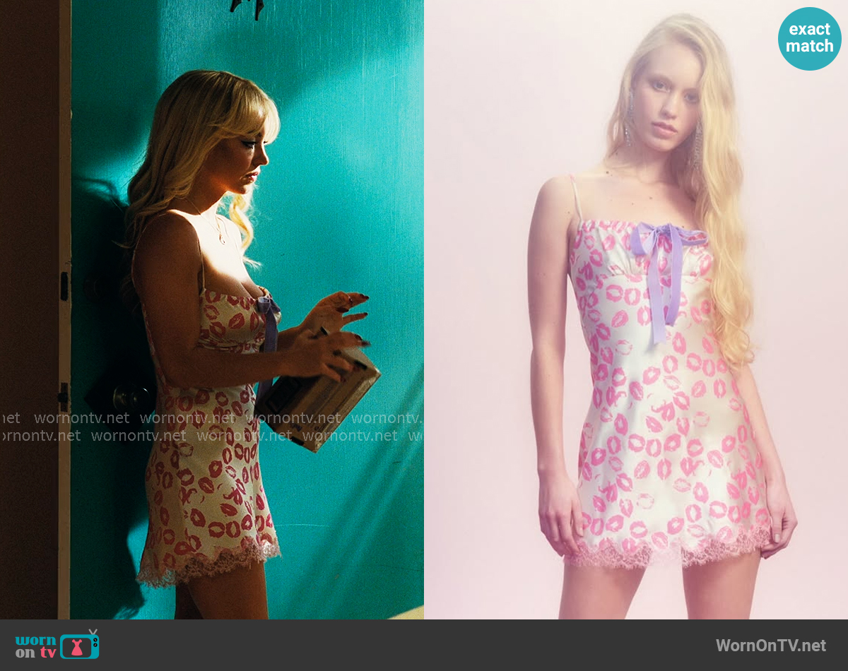 WornOnTV Cassie s Lips Print Slip On Euphoria Sydney Sweeney 