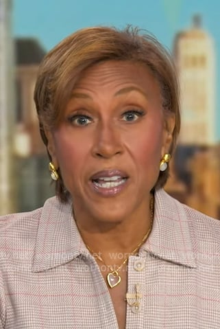 Robin’s pink heart pendant necklace on Good Morning America