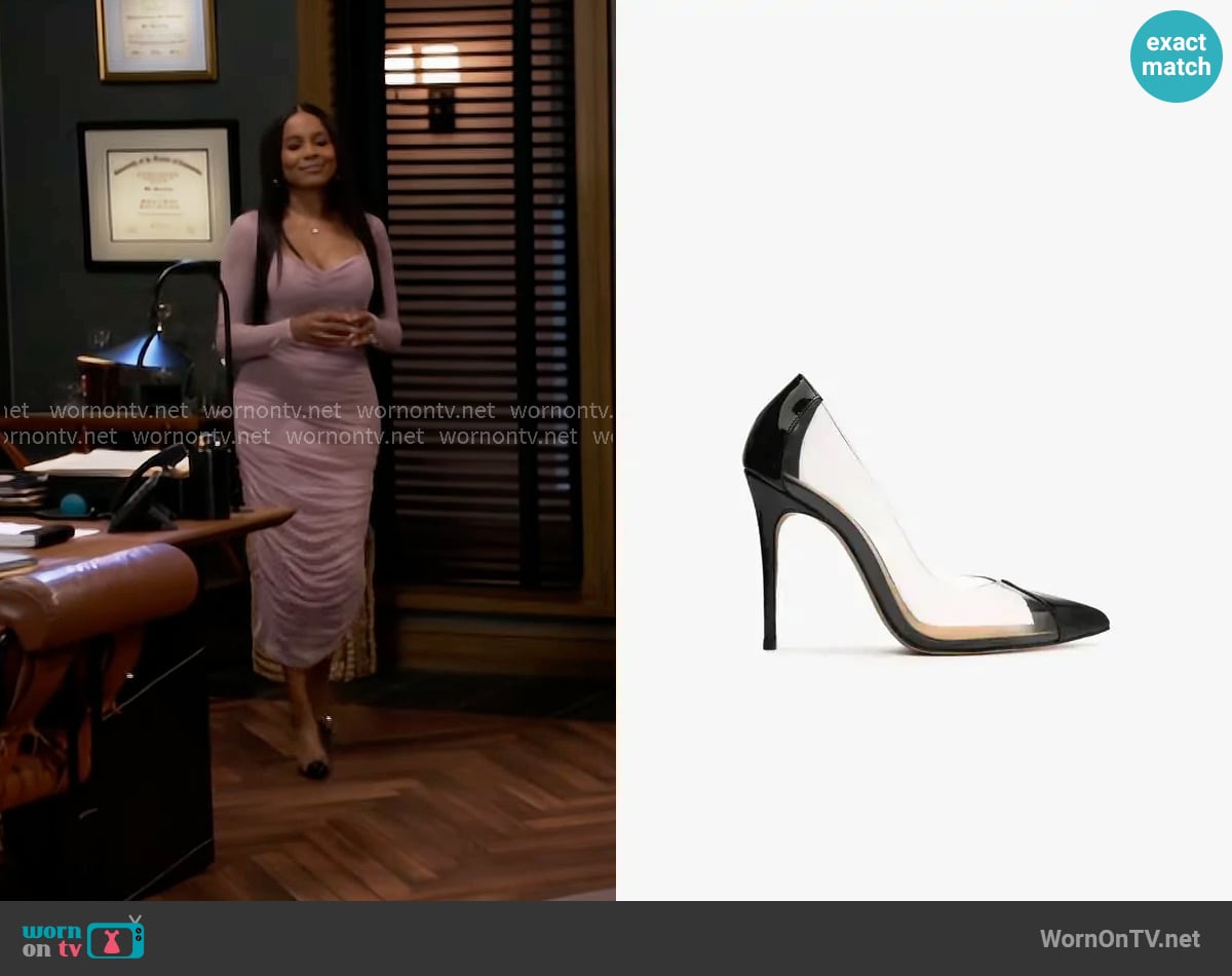 Schutz Cendi Pumps worn by Hayley Lawson (Marquita Goings) on Beyond the Gates