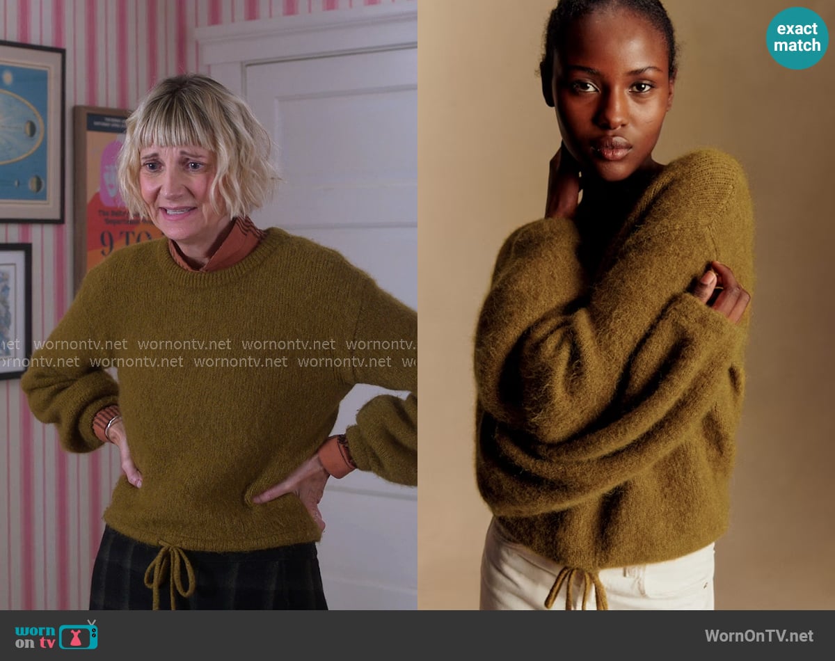Sezane Jay Jumper in Olive Green worn by Anne (Kerri Kenney) on The Four Seasons