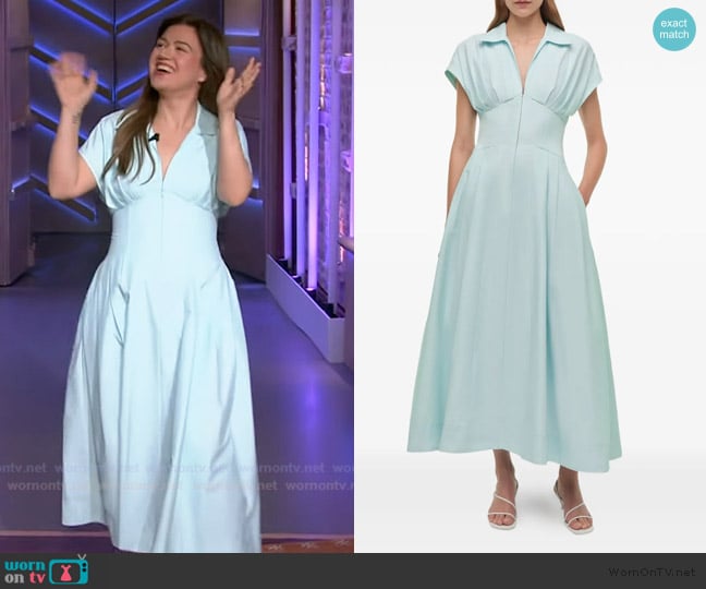 Simkhai Farlow pleated midi dress worn by Kelly Clarkson on The Kelly Clarkson Show