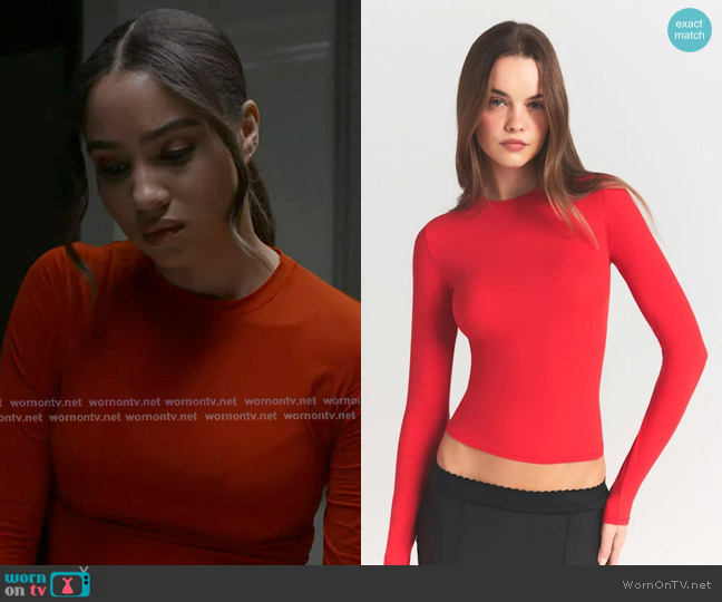 Skims Long Sleeve T-Shirt in Cherry worn by May Grant (Corinne Massiah) on 9-1-1