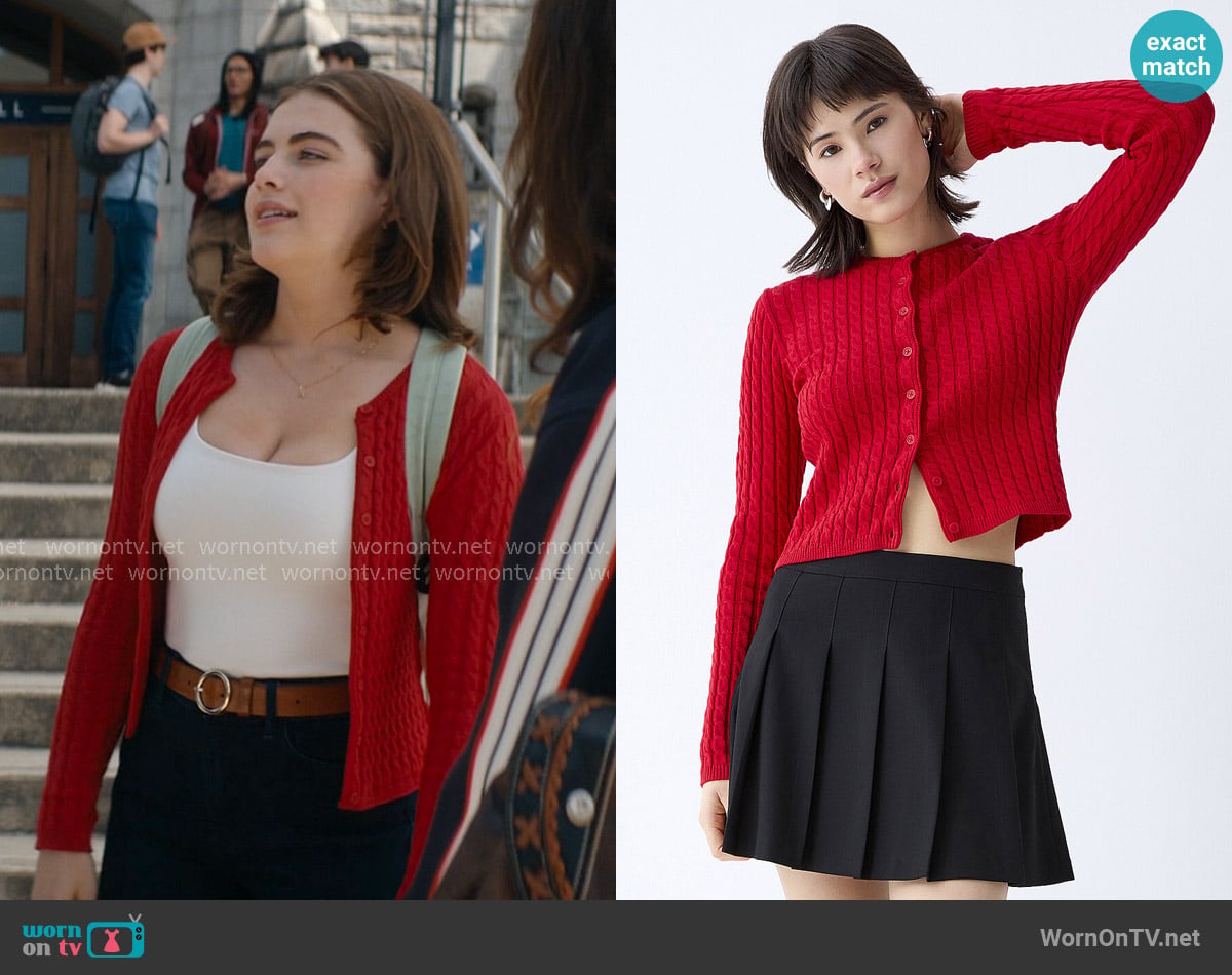Twik Mini-cable Cropped Cardigan worn by Hannah Wells (Ella Bright) on Off Campus