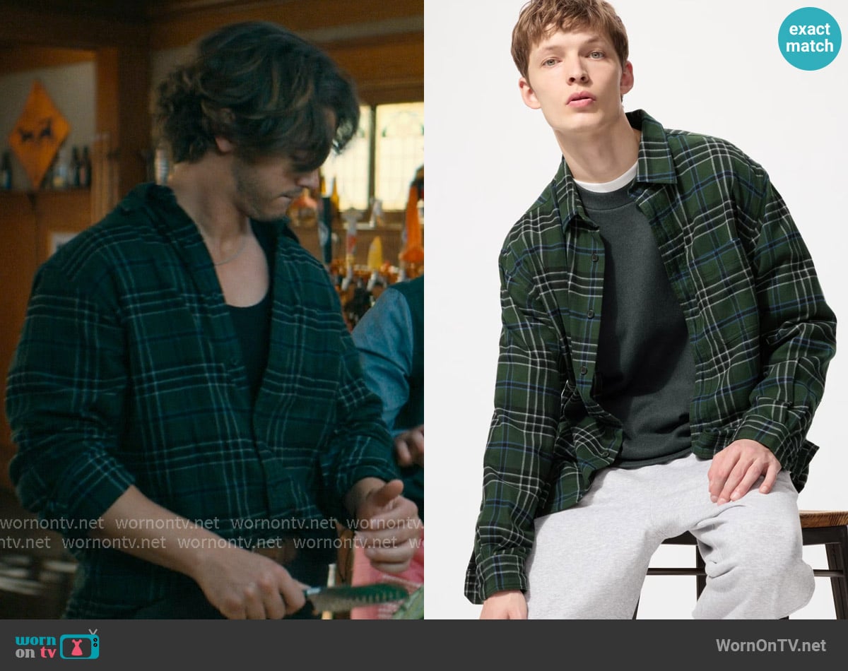 Uni Qlo Flannel Checked Shirt worn by John Logan (Antonio Cipriano) on Off Campus