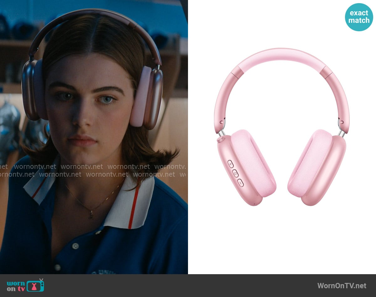 Wentronic Y01 Wireless Noise Canceling Headphones worn by Hannah Wells (Ella Bright) on Off Campus