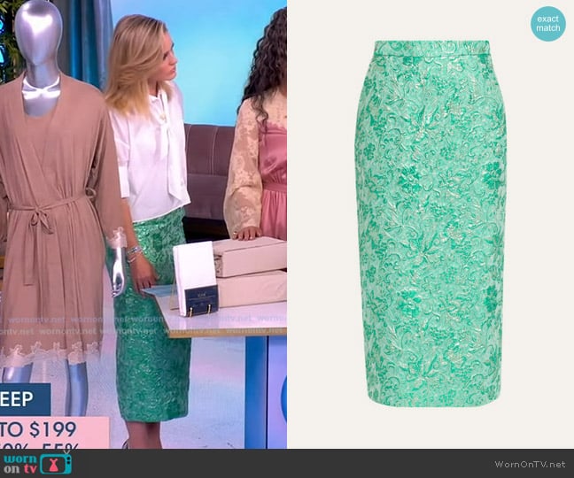 Sara’s green pencil skirt on The View