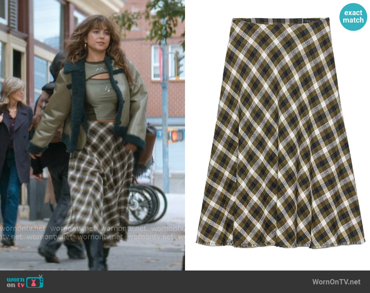 Zara Plaid Skirt worn by Allie Hayes (Mika Abdalla) on Off Campus