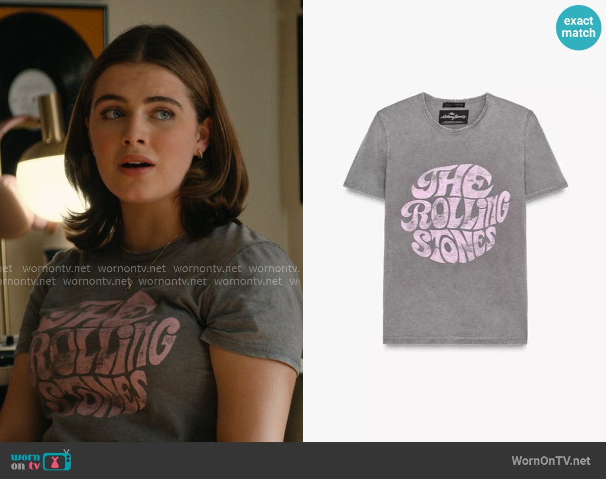 Zara The Rolling Stones T-Shirt worn by Hannah Wells (Ella Bright) on Off Campus