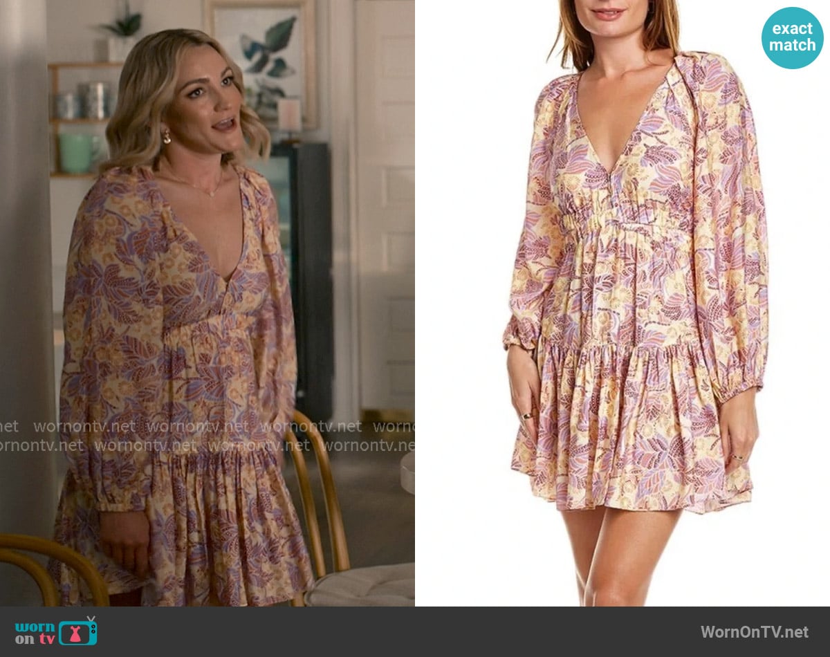 A.L.C. Isla floral dress worn by Noreen Fitzgibbons (Jamie Lynn Spears) on Sweet Magnolias