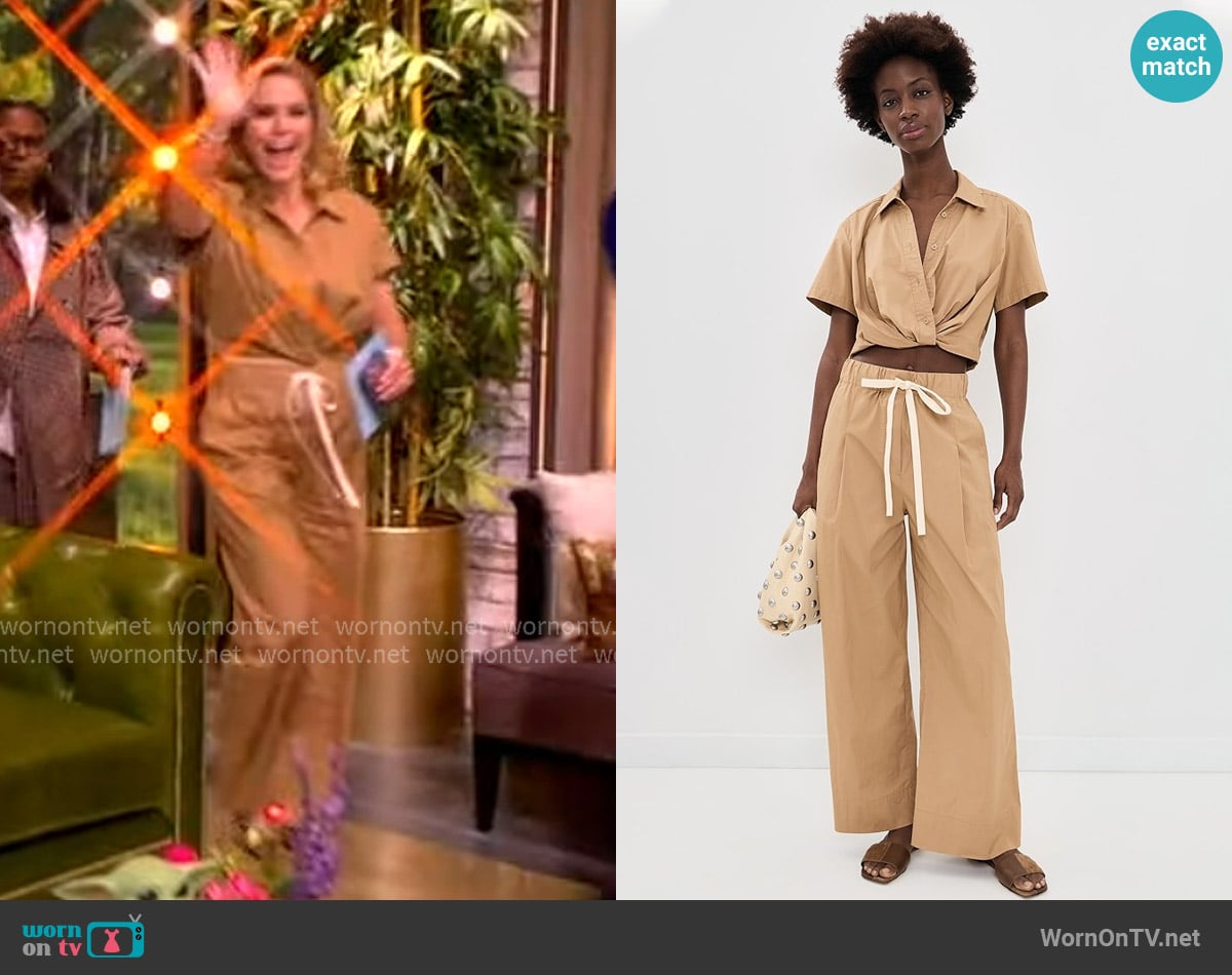 A.L.C. Lily Cropped Twist-Front Poplin Shirt worn by Sara Haines on The View