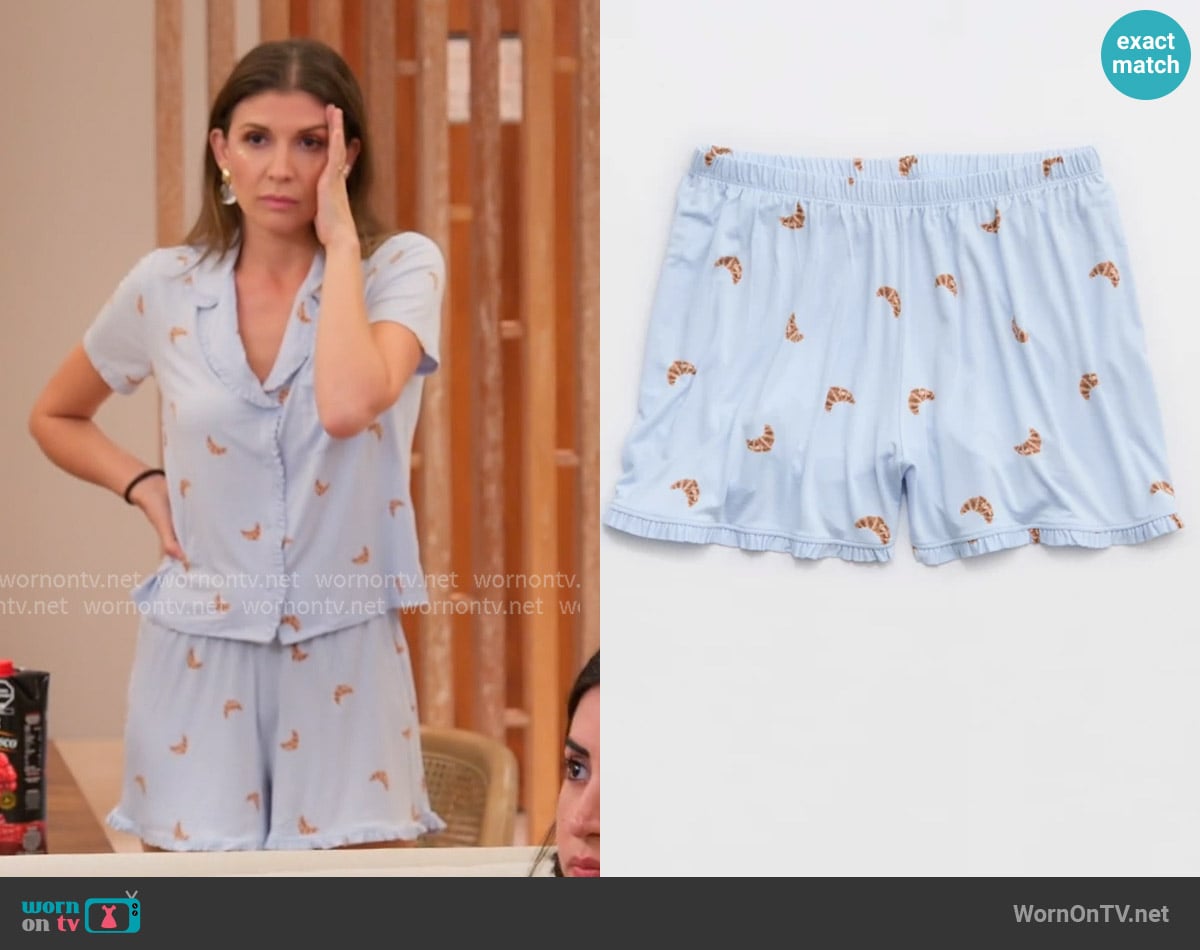 Aerie Ruffle Boxer Short worn by Janet Caperna on The Valley