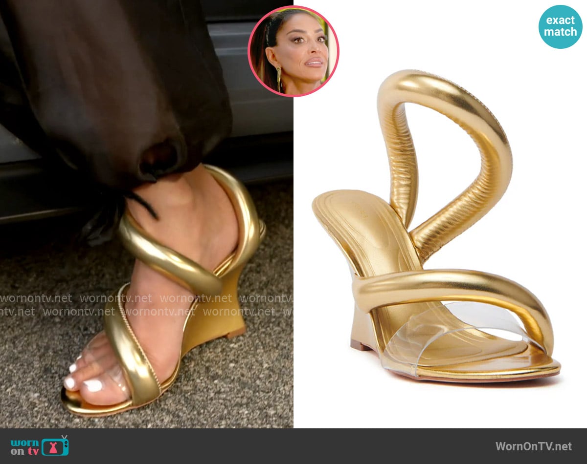 Akira Minoru Gold Wedge Sandal worn by Liz McGraw on The Real Housewives of Rhode Island