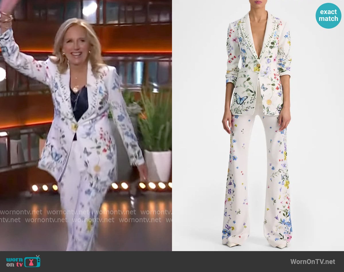 Jill Biden’s white floral pants on The Kelly Clarkson Show