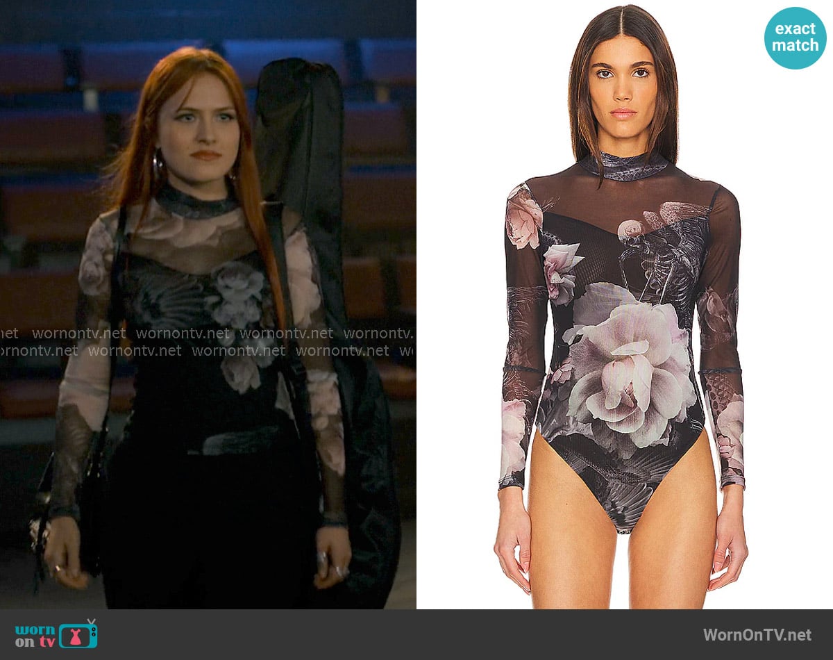 All Saints Elia Valley Bodysuit in Black Mono worn by Olivia Harris (Tomi Rose) on Sweet Magnolias