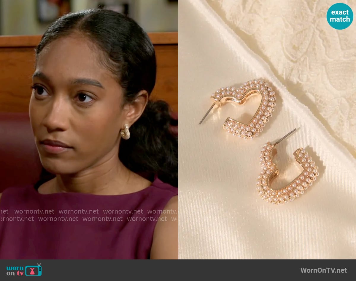 Altar'd State Pearl Heart Mini Hoop worn by Samantha Richardson (Najah Jackson) on Beyond the Gates