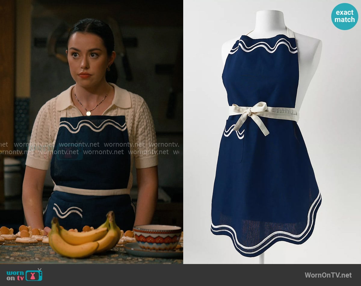 Anthropologie Madeline Embroidered Apron worn by Annie Sullivan (Anneliese Judge) on Sweet Magnolias