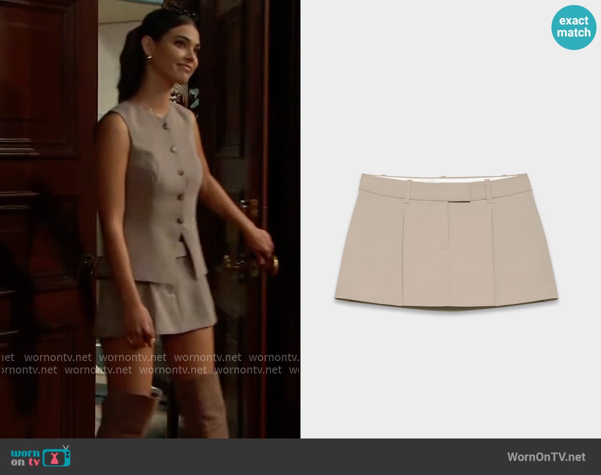 Electra’s taupe mini skirt on The Bold and the Beautiful Electra’s taupe mini skirt on The Bold and the Beautiful