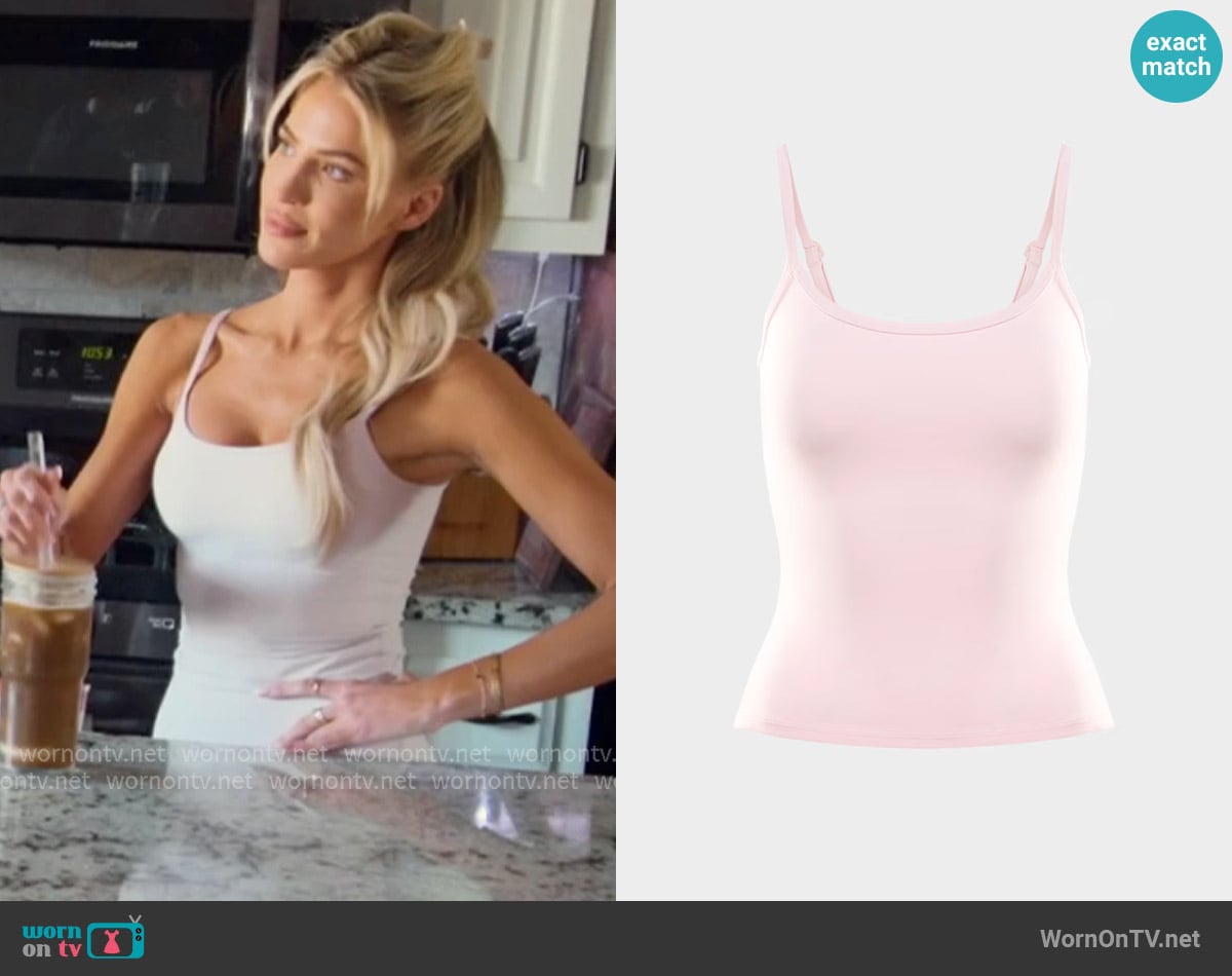 Aritzia LIFE Essential Camisole worn by Allie on The McBee Dynasty Real American Cowboys
