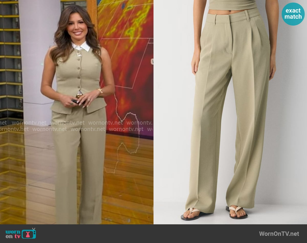 Aritzia The Effortless Pant - Crepette worn by Leslie Lopez on Good Morning America
