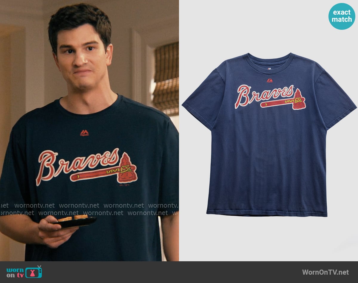 Atlanta Braves Majestic 2000s T-shirt worn by Davis Beau Bradley Barrett III (Will Angus) on Not Suitable For Work
