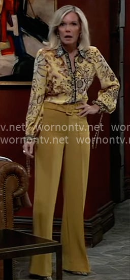 Ava’s yellow floral blouse and yellow pants on General Hospital