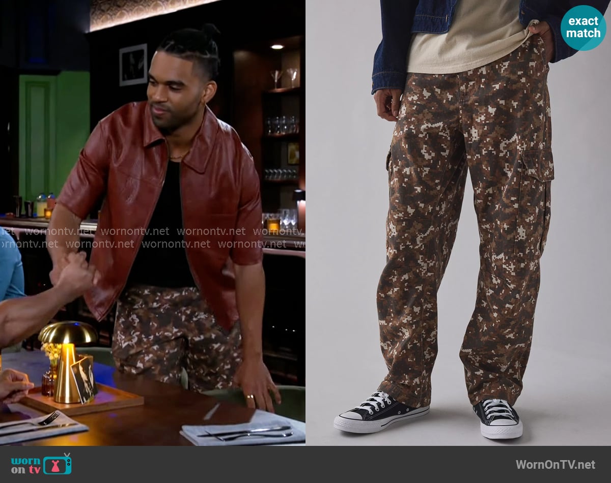 BDG at Urban Outfitters Jacob Twill Cargo Pants in Tonal Digi Camo worn by Izaiah Hawthorne (David Lami Friebe) on Beyond the Gates