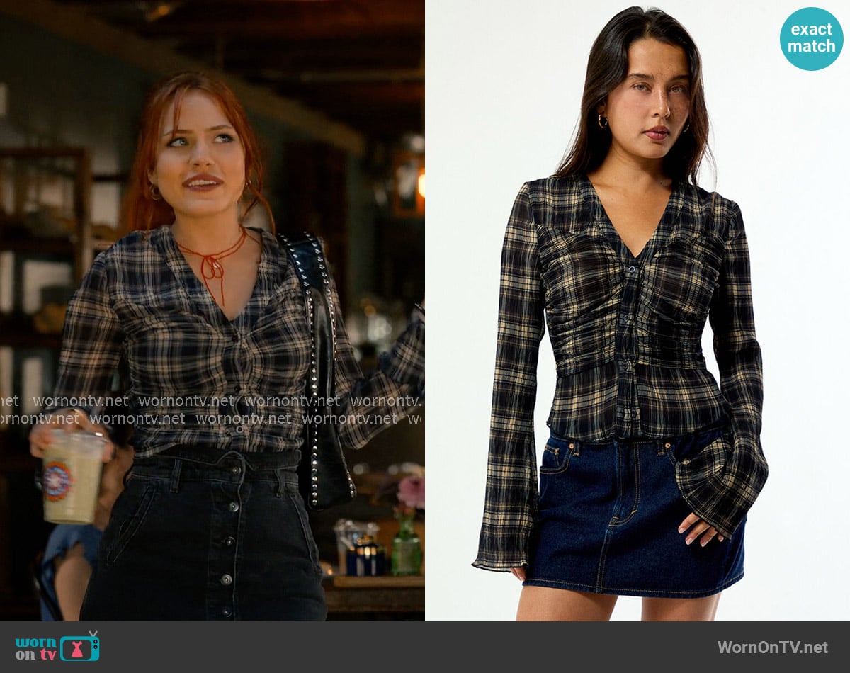 Beverly and Beck Sara Plaid Button Up Long Sleeve Top worn by Olivia Harris (Tomi Rose) on Sweet Magnolias