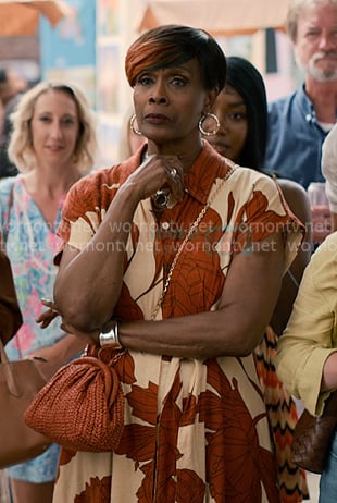 Bev’s brown floral shirtdress on Sweet Magnolias