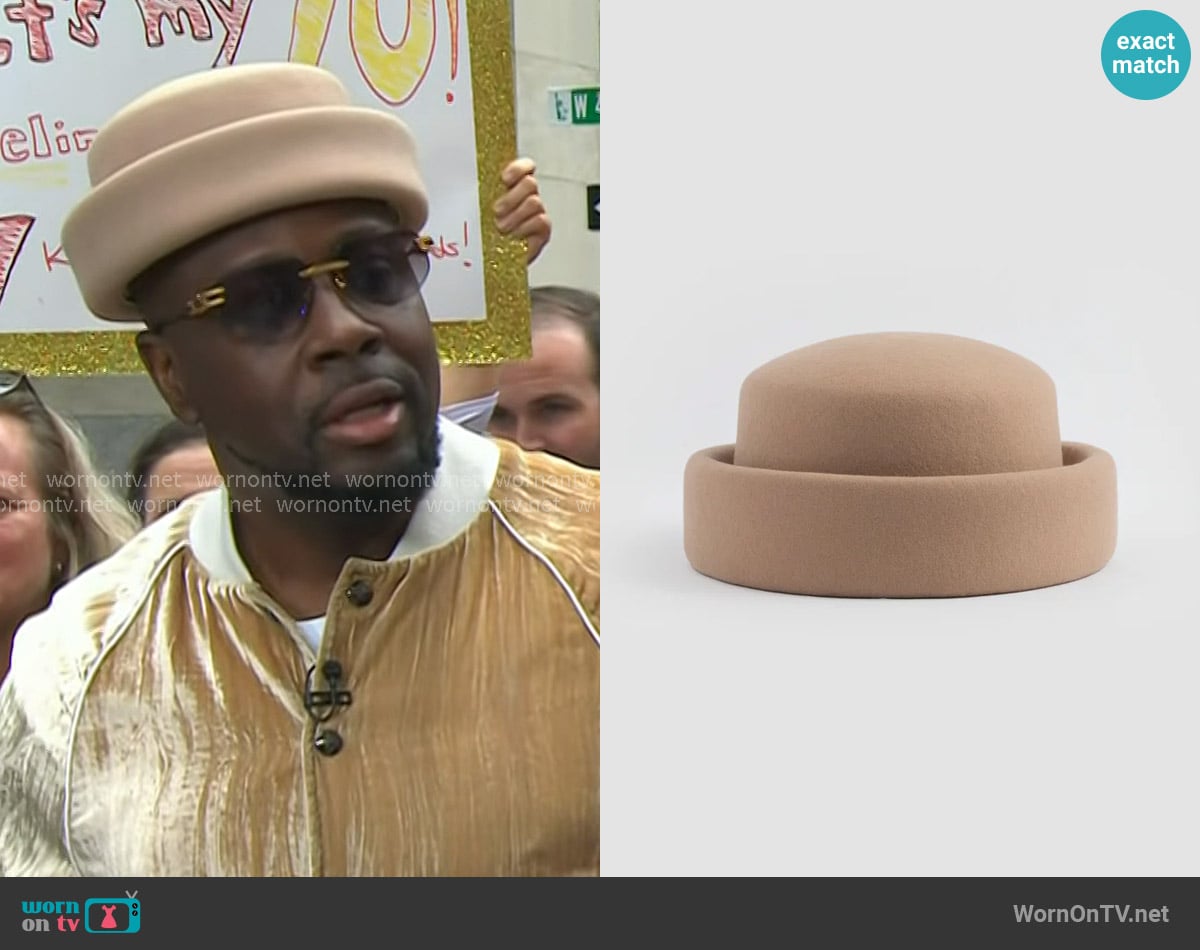 Wyclef Jean’s beige hat on Today