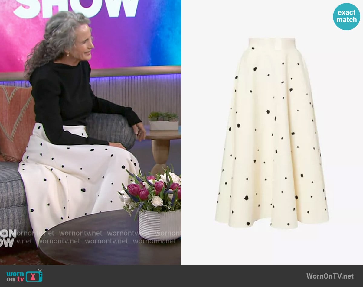 Camilla and Marc Ponza Textured-Pattern Woven Midi Skirt worn by Andie MacDowell on The Kelly Clarkson Show