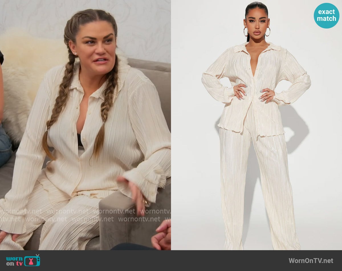 Fashion Nova Pick Me Plisse Pant Set worn by Brittany Cartwright on The Valley