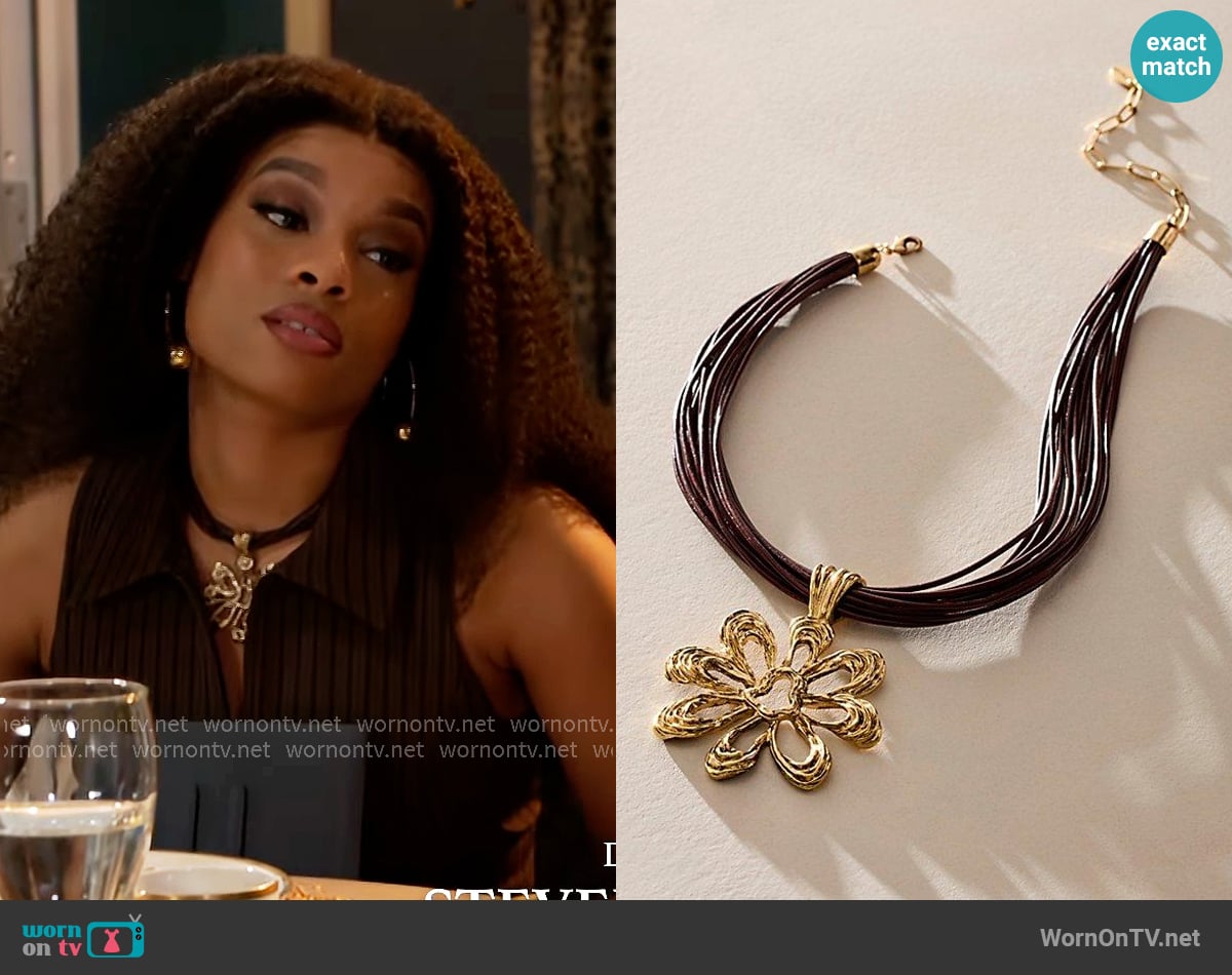Free People One Step Ahead Pendant Necklace worn by Eva Thomas (Ambyr Michelle) on Beyond the Gates