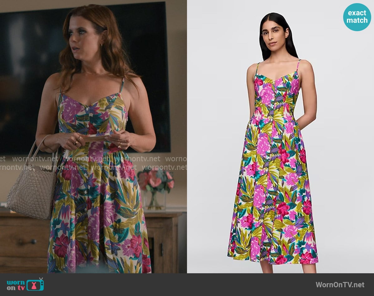 Gap Floral V-Neck Maxi Dress worn by Maddie Townsend (JoAnna Garcia Swisher) on Sweet Magnolias