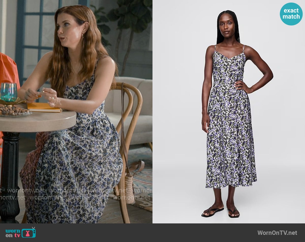 Gap Floral V-Neck Maxi Dress worn by Maddie Townsend (JoAnna Garcia Swisher) on Sweet Magnolias