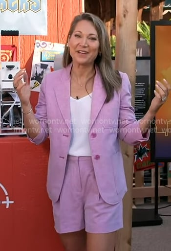 Ginger’s pink blazer and shorts on Good Morning America