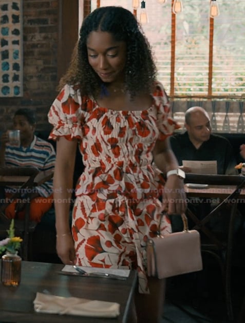 Jessica’s poppy print smocked top and shorts on Sweet Magnolias