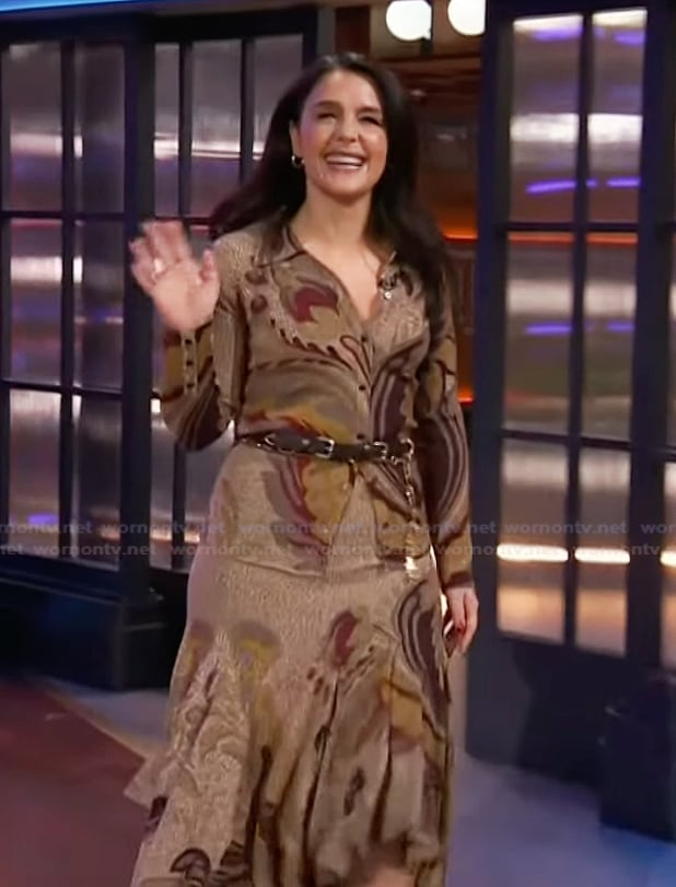 Jessie Ware’s paisley knit cardigan and skirt on The Kelly Clarkson Show