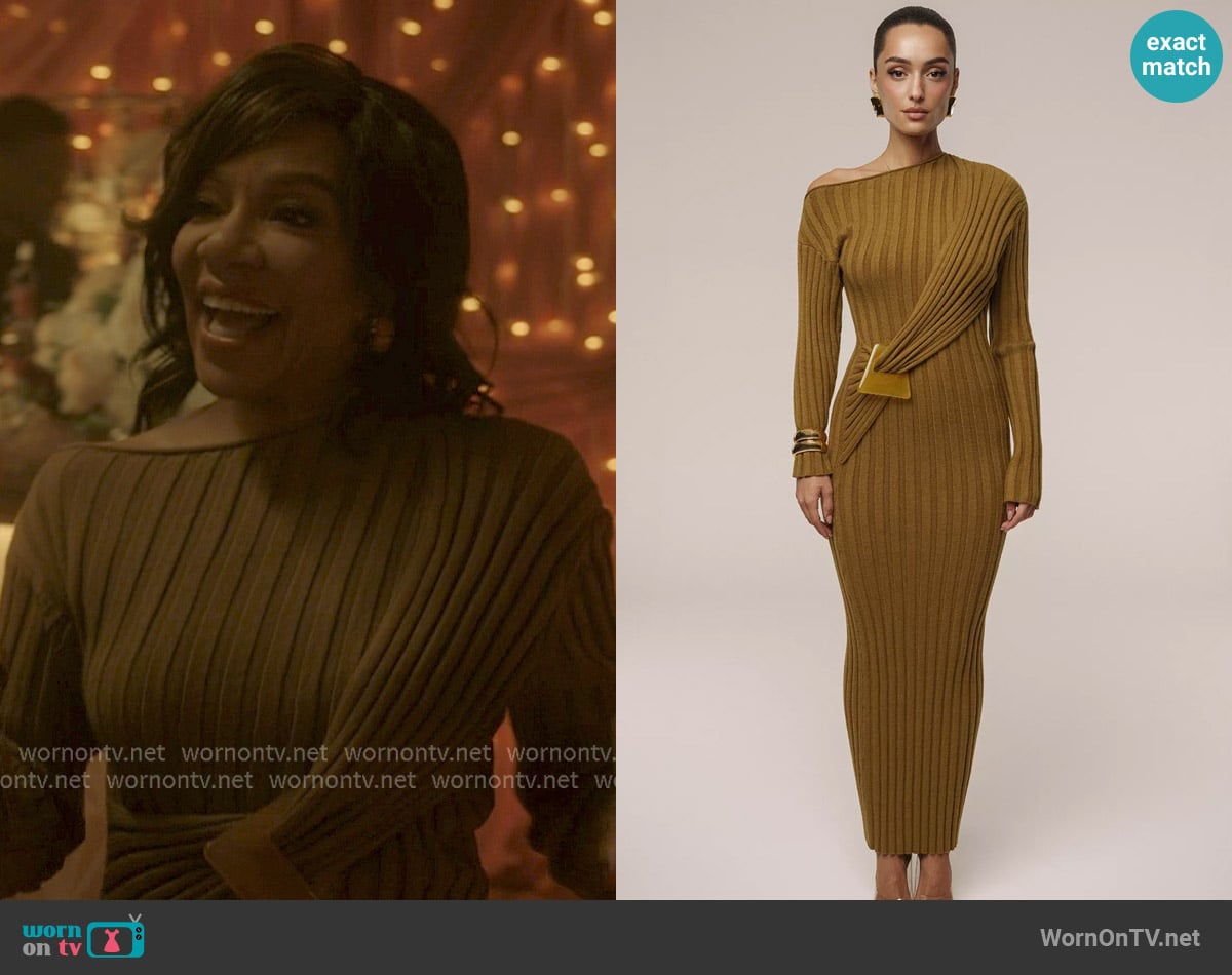 Jluxlabel Auttomn Maxi Dress worn by Riley (Wendy Raquel Robinson) on The Chi