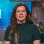 Kelly’s teal bodysuit and skirt on The Kelly Clarkson Show