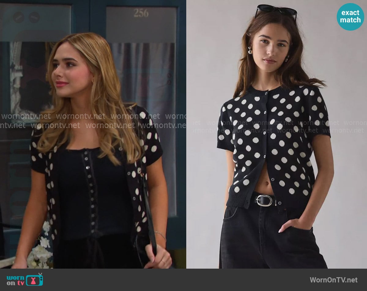 Kimchi Blue Rachel Printed Short Sleeve Cardigan worn by Holly Jonas (Ashley Puzemis) on Days of our Lives