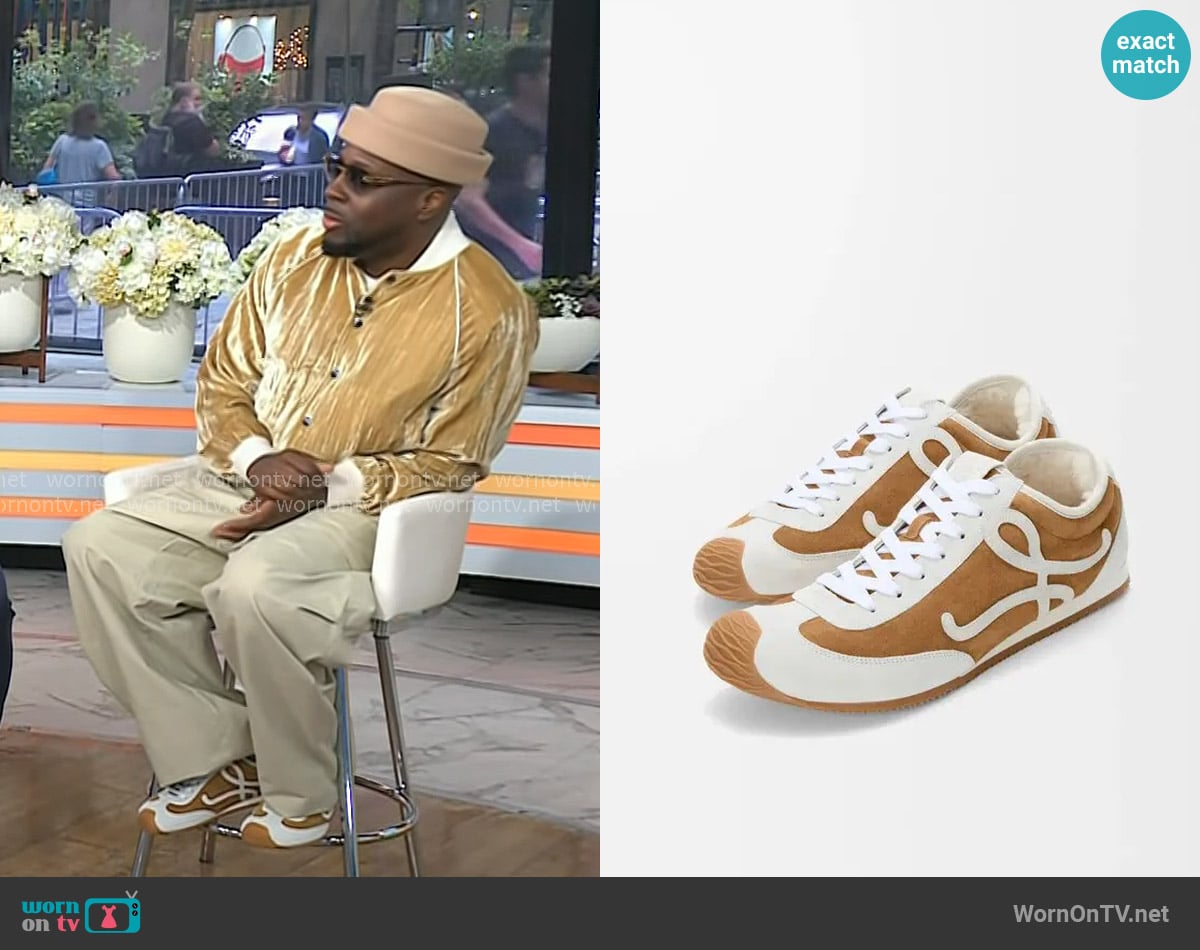 Wyclef Jean’s beige sneakers on Today