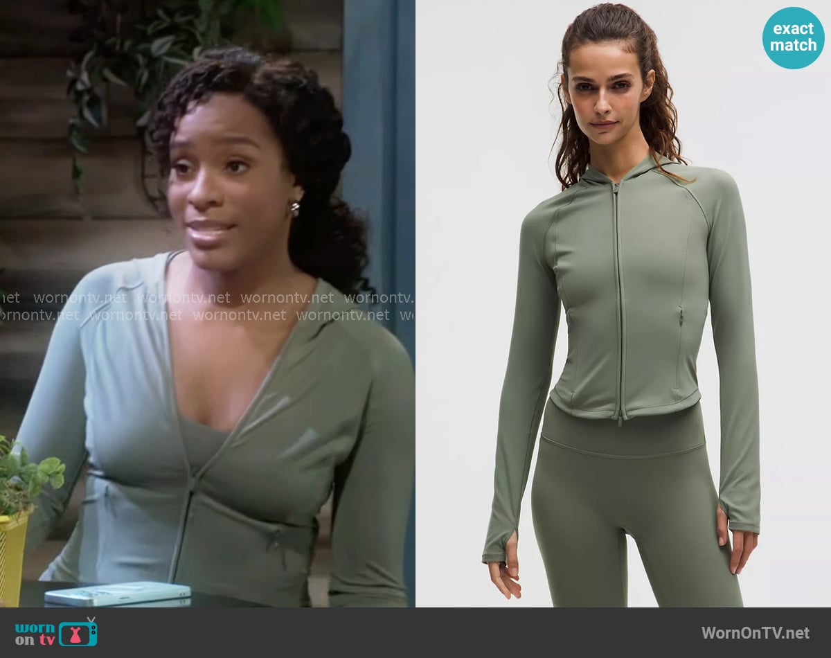 Lululemon Wunder Train Full-Zip Jacket in Willow Leaf worn by Naomi Hamilton Hawthorne (Arielle Prepetit) on Beyond the Gates