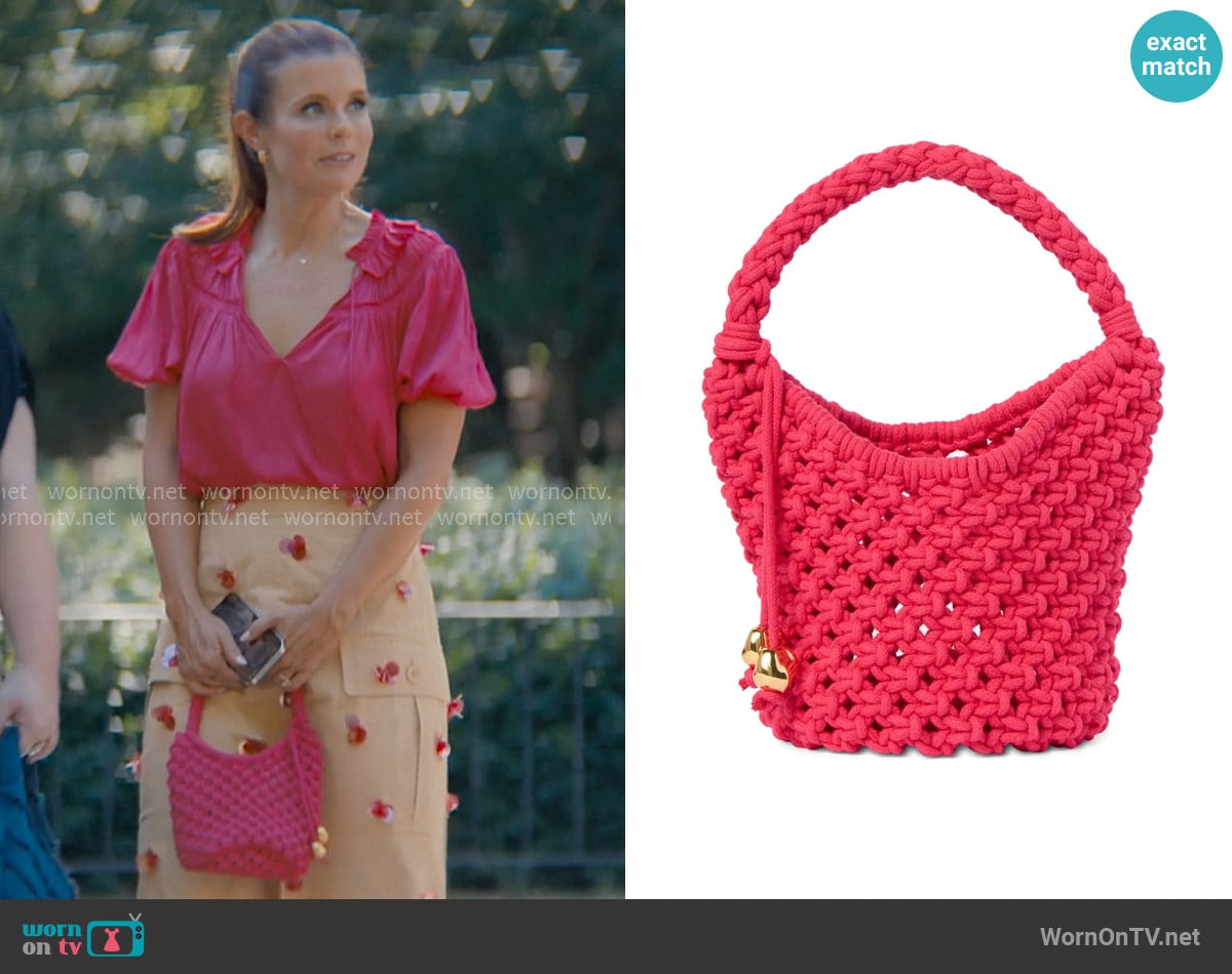 Madewell Braided Rope Pouchette in Watermelon worn by Maddie Townsend (JoAnna Garcia Swisher) on Sweet Magnolias