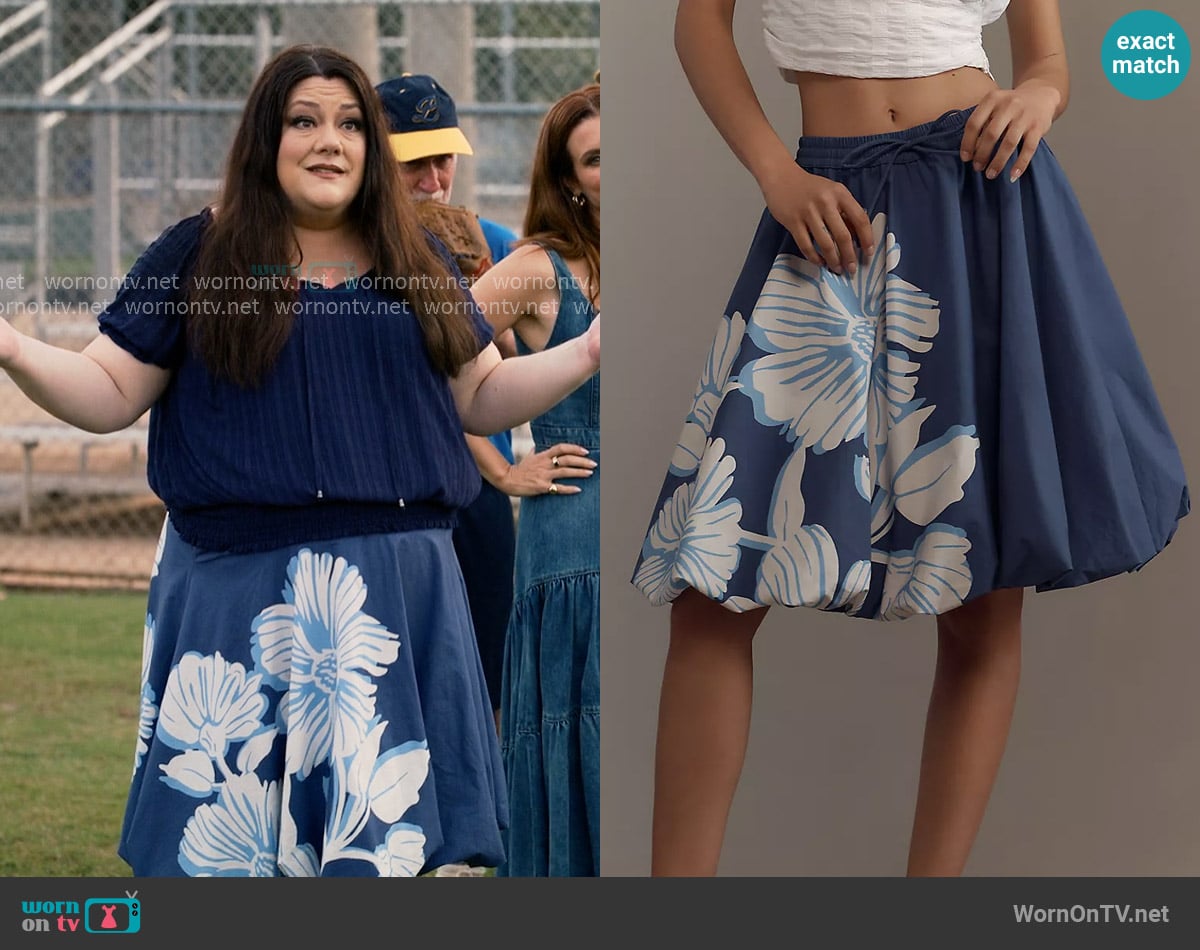 Maeve Drawstring Knee-Length Bubble Skirt worn by Dana Sue Sullivan (Brooke Elliott) on Sweet Magnolias